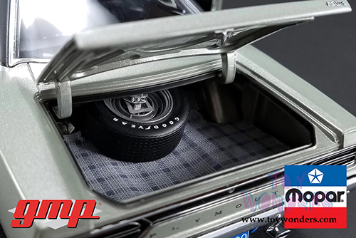 GMP - Plymouth GTX Hardtop (1970, 1/18 scale diecast model car, Silver/Black) 18895