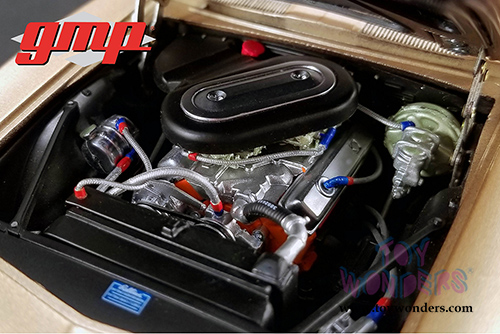 GMP - Smokey Yunick's #13 Chevrolet&reg; Camaro&reg; Hardtop (1967, 1/18 scale diecast model car, Black/Gold) 18901