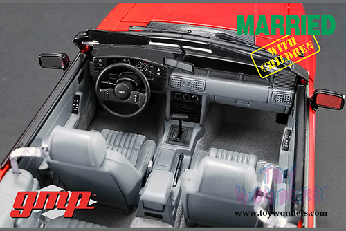 GMP - Ford Mustang 5.0 Convertible Red "Married with Children" (1987-1997) TV Series (1988, 1/18 scale diecast model car, Red) 18904