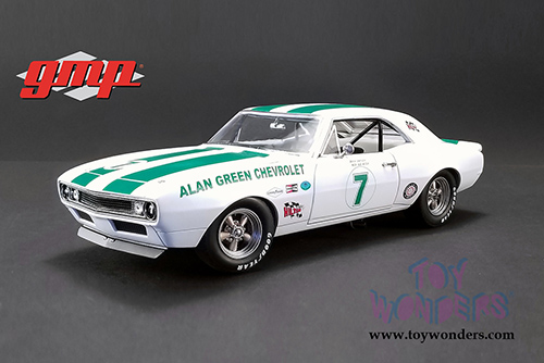 GMP - Chevrolet&reg; Trans Am Camaro&reg; Z28 #7 Allan Green Chevrolet&reg; Hardtop (1967, 1/18 scale diecast model car, White/Green) 18909