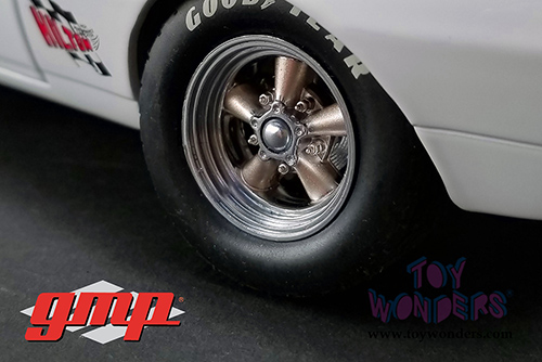 GMP - Chevrolet&reg; Trans Am Camaro&reg; Z28 #7 Allan Green Chevrolet&reg; Hardtop (1967, 1/18 scale diecast model car, White/Green) 18909