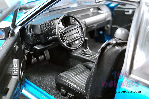 GMP - Ford Mustang Cobra Hardtop (1993, 1/18 scale diecast model car, Teal) 18923