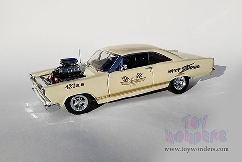 Acme - Ford Fairlane - 427 SOHC White Lightning (1967, 1/18 scale diecast model car, Cream) 18931