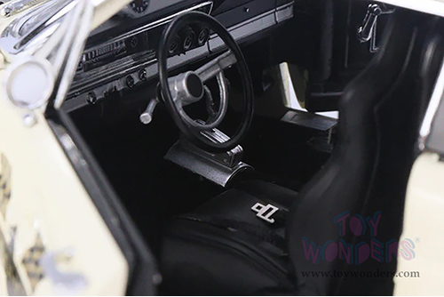 Acme - Ford Fairlane - 427 SOHC White Lightning (1967, 1/18 scale diecast model car, Cream) 18931