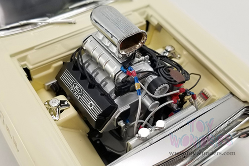 Acme - Ford Fairlane - 427 SOHC White Lightning (1967, 1/18 scale diecast model car, Cream) 18931