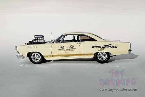 Acme - Ford Fairlane - 427 SOHC White Lightning (1967, 1/18 scale diecast model car, Cream) 18931