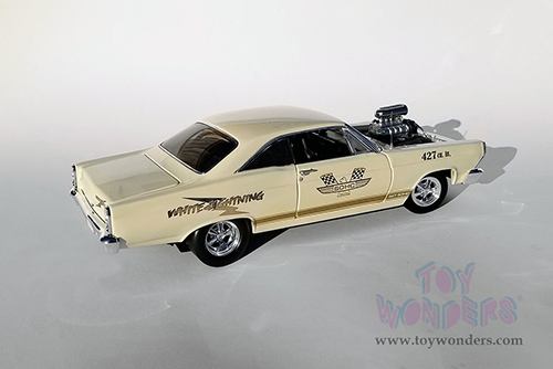 Acme - Ford Fairlane - 427 SOHC White Lightning (1967, 1/18 scale diecast model car, Cream) 18931