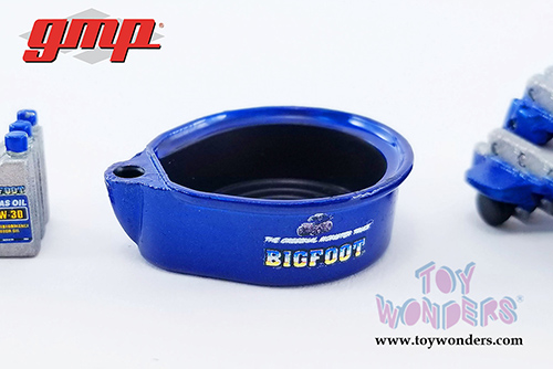 GMP - Bigfoot&reg; #1 The Original Monster Truck Shop Tool Set 2 (1:18 Scale, Blue) 18944