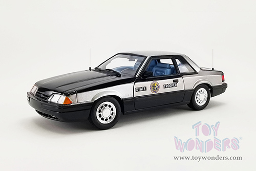 GMP - Ford Mustang 5.0 SSP - North Carolina Highway Patrol State Trooper (1993, 1/18 scale diecast model car, Black/Silver) 18976