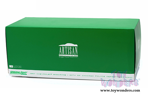 Greenlight - Artisan Chevy Biscayne - city of Chicago Police Department (1967, 1/18 scale diecast model car, Blue with White) 19009