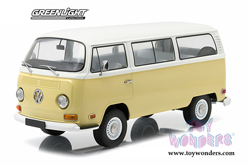 Greenlight - Artisan Volkswagen Type 2 Bus (1971, 1/18 scale diecast model car, Beige) 19012