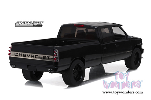 Greenlight - Artisan Custom Chevrolet&reg; C-3500 Crew Cab Silverado&trade; Pickup Truck (1997, 1/18 scale diecast model car, Black) 19016