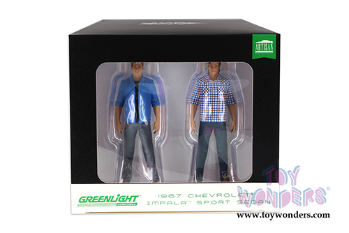 Greenlight - Artisan Supernatural (TV Series 2005) - Chevrolet Impala Sport Hardtop with Sam and Dean Figures (1967, 1/18 scale diecast model car, Black) 19021
