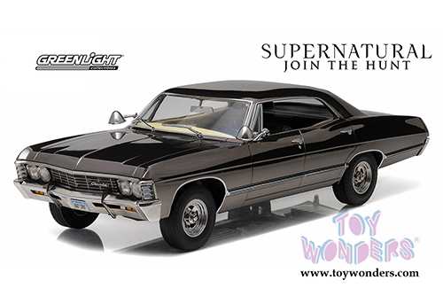 Greenlight - Artisan Supernatural (TV Series 2005) - Chevrolet Impala Sport Sedan Black Chrome Edition (1967, 1/18 scale diecast model car, Black) 19024