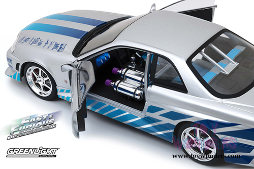 Greenlight - Artisan Fast & Furious - Nissan Skyline GT-R (R34) With Blue Neon LED Lights  (1999, 1/18 scale diecast model car, Silver/Blue) 19041