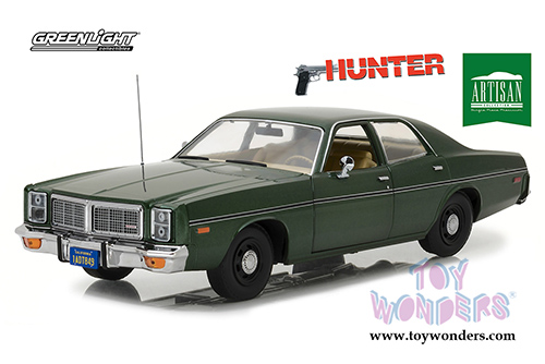 Greenlight - Artisan Dodge Monaco Police "Hunter" (1984-1991) TV Series (1977, 1/18 scale diecast model car, Green) 19045