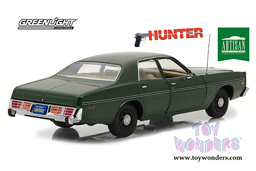 Greenlight - Artisan Dodge Monaco Police "Hunter" (1984-1991) TV Series (1977, 1/18 scale diecast model car, Green) 19045