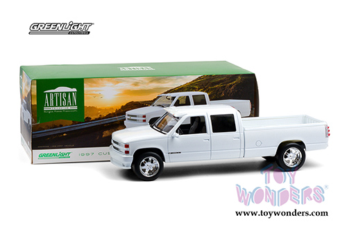 Greenlight - Artisan Chevrolet&reg; Silverado 3500 Crew Cab Pickup Truck (1997, 1/18 scale die cast model car, Olympic White) 19072