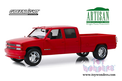 Greenlight - Artisan Chevrolet&reg; Silverado 3500 Crew Cab Pickup Truck (1997, 1/18 scale die cast model car, Victory Red) 19073