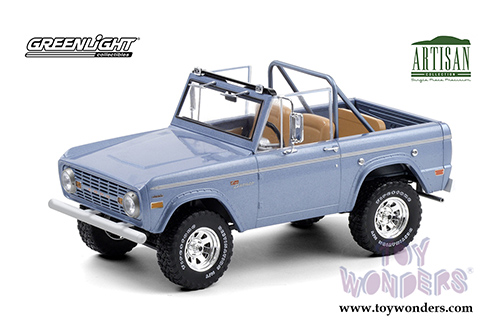 Greenlight - Artisan Ford Bronco Sport (1969, 1/18 scale die cast model car, Brittany Blue) 19099