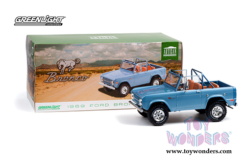 Greenlight - Artisan Ford Bronco Sport (1969, 1/18 scale die cast model car, Brittany Blue) 19099