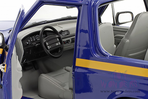  19121 Greenlight Artisan 1996 Ford Bronco XLT model diecast car