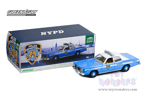 Greenlight - Artisan Dodge Monaco New York City Police Department (NYPD) (1978, 1/18 scale diecast model car, White/Blue) 19132