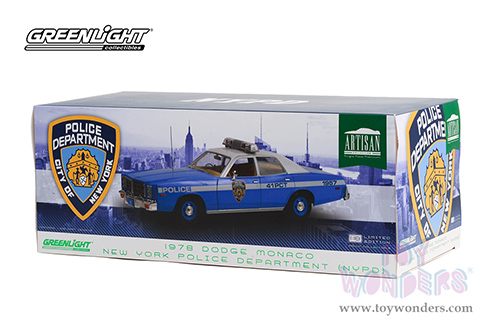 Greenlight - Artisan Dodge Monaco New York City Police Department (NYPD) (1978, 1/18 scale diecast model car, White/Blue) 19132