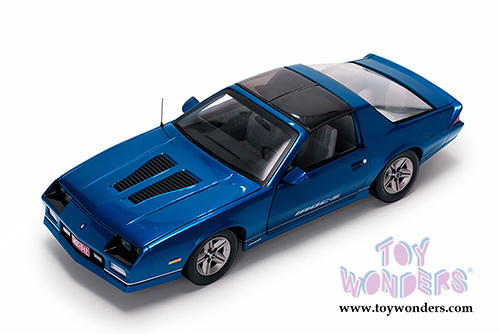 Sun Star USA - Chevy Camaro IROC-Z T-Top (1985, 1/18 scale diecast model car, Bright Blue) 1942BU