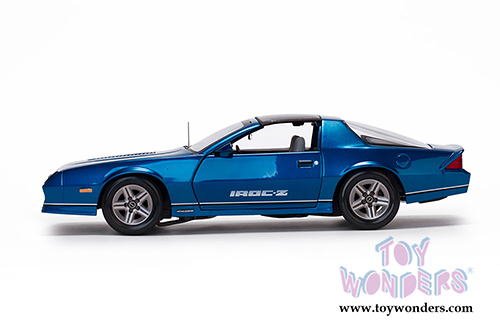 Sun Star USA - Chevy Camaro IROC-Z T-Top (1985, 1/18 scale diecast model car, Bright Blue) 1942BU
