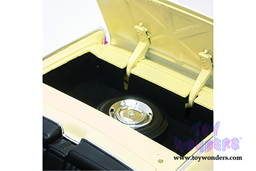 Lucky Road Signature - Lincoln Continental Limo w/ Removable Bonnet (1961, 1/18 scale diecast model car, Yellow) 20088YL