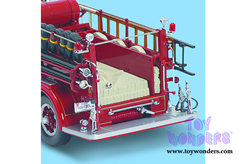 Lucky Road Signature - Mack Type 75BX Fire Truck (1935, 1/24 scale diecast model car, Red) 20098R