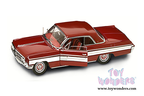 Lucky Road Signatures - Oldsmobile Starfire Hard Top (1962, 1/18 scale diecast model car, Garnet) 20208BG