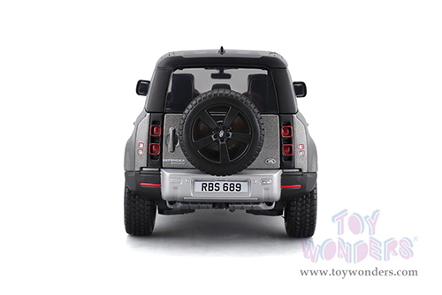 BBurago - Land Rover Defender 110 (2022, 1/24 scale diecast model car, Silver) 18-21101SV
