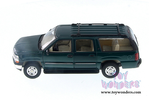 Welly - Chevrolet&reg; Suburban&trade; (2001, 1/24 scale diecast model car, Asstd.) 22090/4D