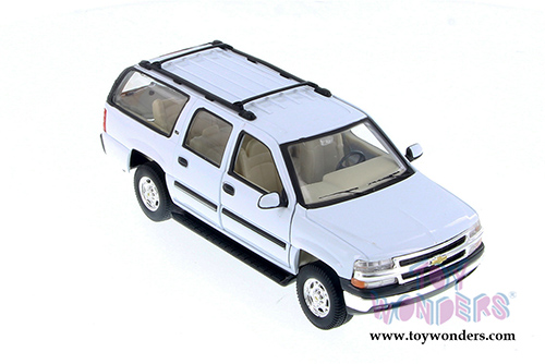 Welly - Chevrolet&reg; Suburban&trade; (2001, 1/24 scale diecast model car, White) 22090WWT