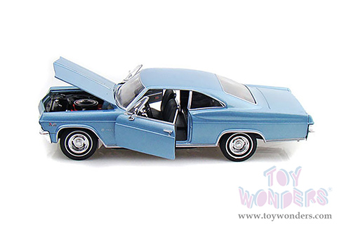 Welly - Chevy&reg; Impala&trade; SS 396 Hard Top (1965, 1/24 scale diecast model car, Light Blue) 22417WLBU/24