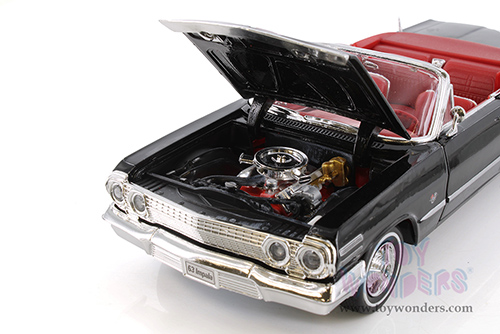 Showcasts® Collectibles - Chevrolet® Impala Convertible (1963, 1/24 scale diecast model car, Asstd.) 22434/4D MAP: $19.99