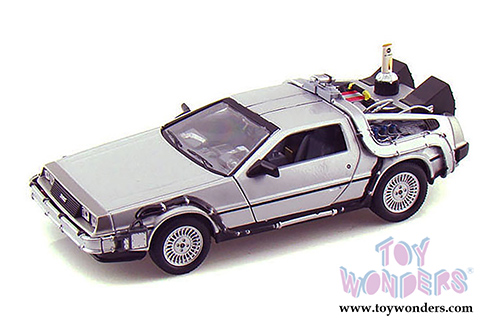 Welly - Back to the Future II DeLorean Time Machine (1/24 scale diecast model car, Silver) 22441W/24