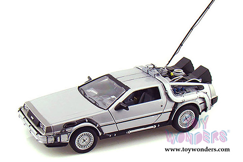Welly - Back to the Future DeLorean Time Machine (1/24 scale diecast model car, Silver) 22443W/24