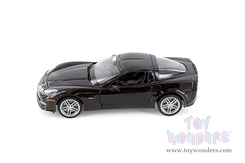 Showcasts® Collectibles - Chevrolet Corvette Hardtop (2007, 1/24 scale diecast model car, Asstd.) 22504/4D MAP: $19.99