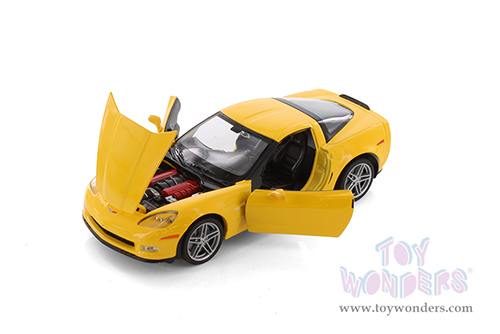 Showcasts® Collectibles - Chevrolet Corvette Hardtop (2007, 1/24 scale diecast model car, Asstd.) 22504/4D MAP: $19.99