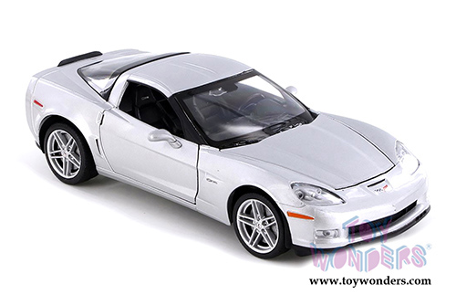 Welly - Chevrolet&reg; Corvette&reg; Z06 Hardtop (2007, 1/24 scale diecast model car, Silver) 22504WSV