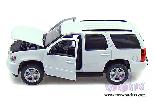 Welly - Chevrolet&reg; Tahoe&reg; SUV (2008, 1/24 scale diecast model car, White)  22509W/WT