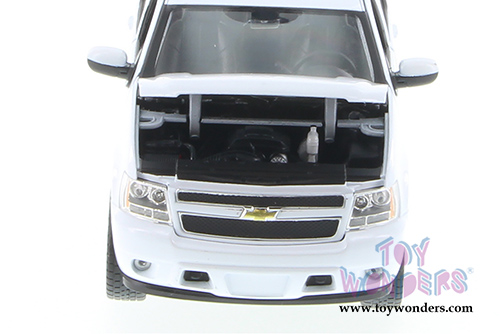 Welly - Chevrolet&reg; Tahoe&reg; SUV (2008, 1/24 scale diecast model car, White)  22509W/WT
