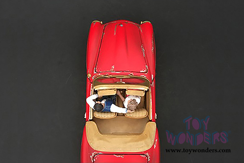 American Diorama Figurine - Seated Couple Night Out II Figures set of 2 (1/18  scale, Pink, Blue and white) 23833B