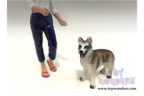 American Diorama Figurine - Woman and Dog set of 2 (1/24  scale, White with Blue) 23928