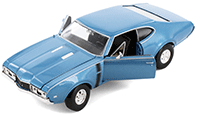 Showcasts® Collectibles - Oldsmobile™ 442 Hardtop (1968, 1/24 diecast model car, Asstd.) 24024/4D MAP: $19.99
