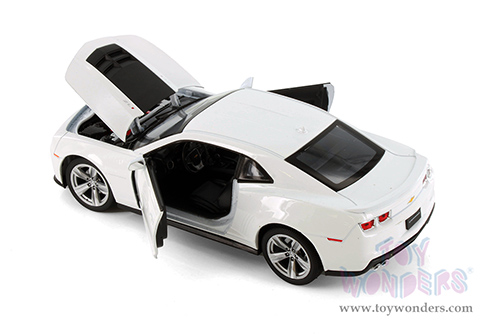 Welly - Chevy Camaro ZLI Hard Top (1/24 scale diecast model car, Asstd.) 24042/4D