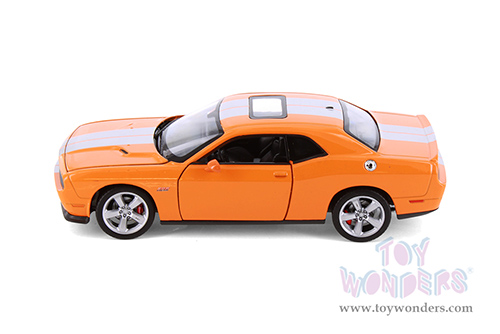 Showcasts® Collectibles - Dodge Challenger SRT Hard Top (2013, 1/24 scale diecast model car, Asstd.) 24049/4D MAP: $19.99